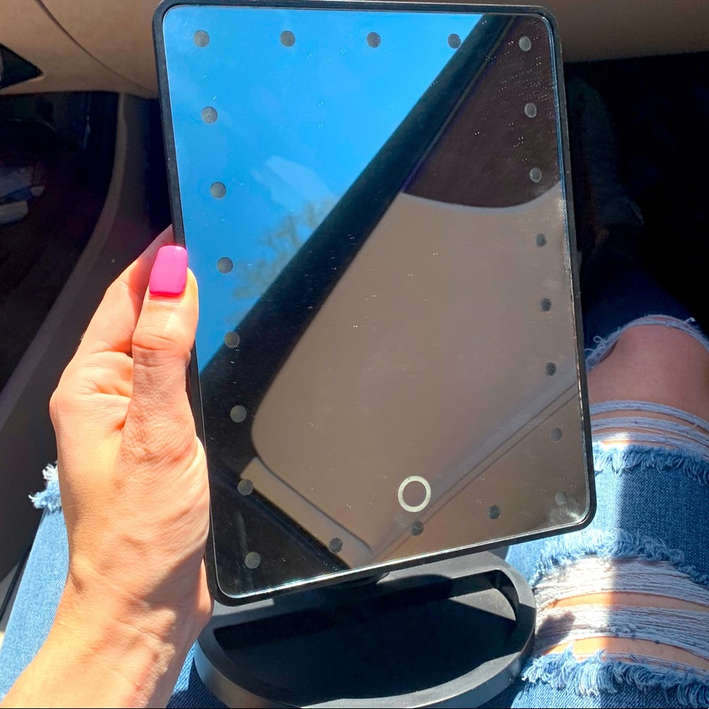 Vivitar LED Vanity Mirror